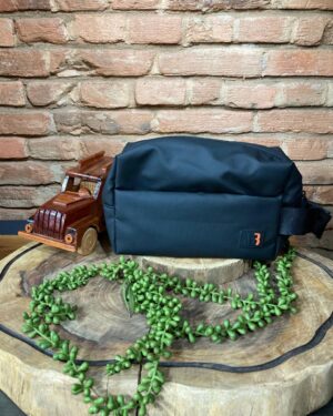 NECESSAIRE EMBORRACHADA PRETO-JAB