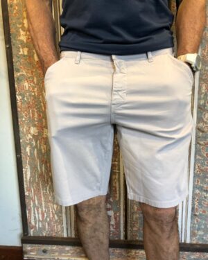 BERMUDA CHINO GELO