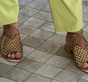 SANDÁLIA MULE FLAT METALIZADO BRONZE / OUTRO LIGHT