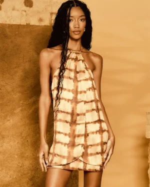 VESTIDO ESTAMPADO COM DECOTE ALÇA