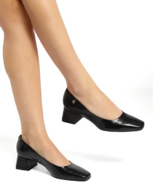 SAPATO FEMININO EM COURO CROCO PRETO