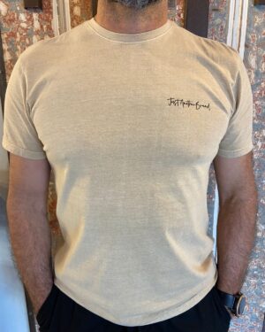 CAMISETA ESTONADA SCRIPT KHAKI