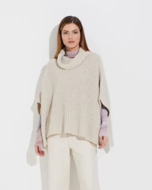 PONCHO AMPLO EM TRICOT NINIVE