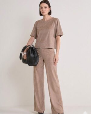 COORDENADO BLUSA DECOTE REDONDO/CALÇA SUEDE